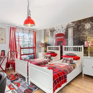 Mama's Boutique *** Nottingham